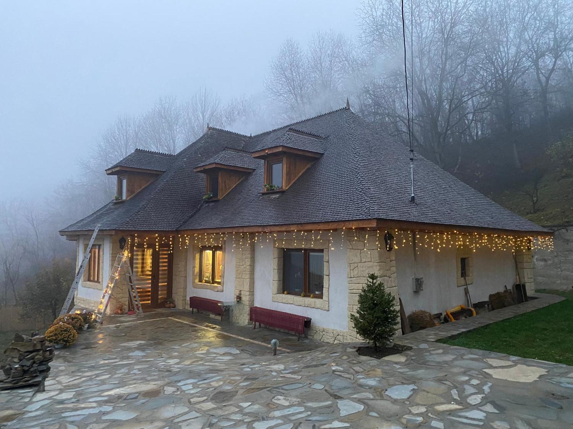 Casa Cu Sindrila Villa Vălenii de Munte Kültér fotó