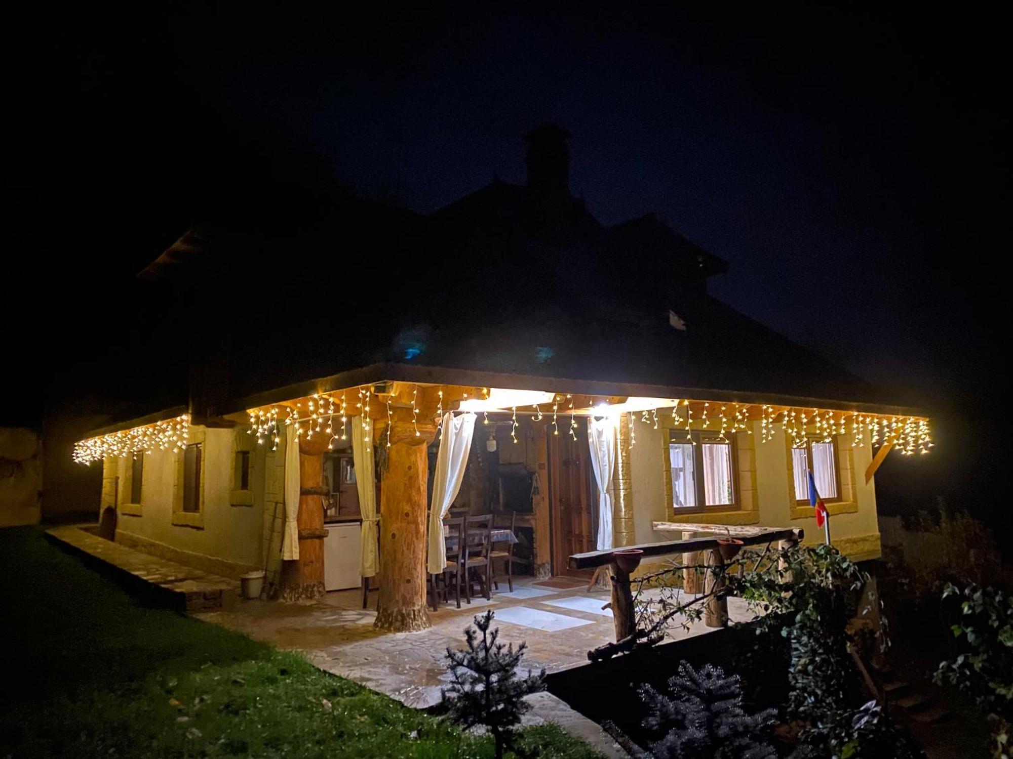 Casa Cu Sindrila Villa Vălenii de Munte Kültér fotó