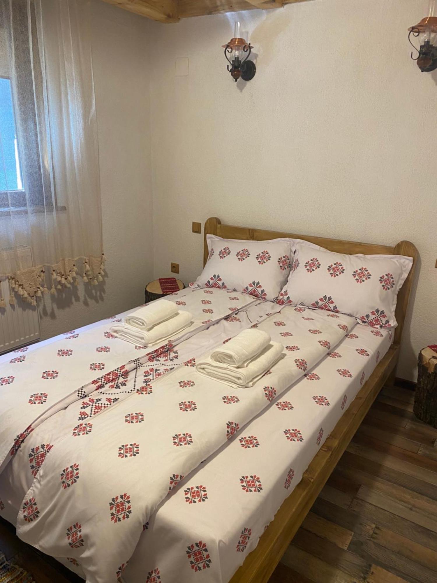 Casa Cu Sindrila Villa Vălenii de Munte Kültér fotó