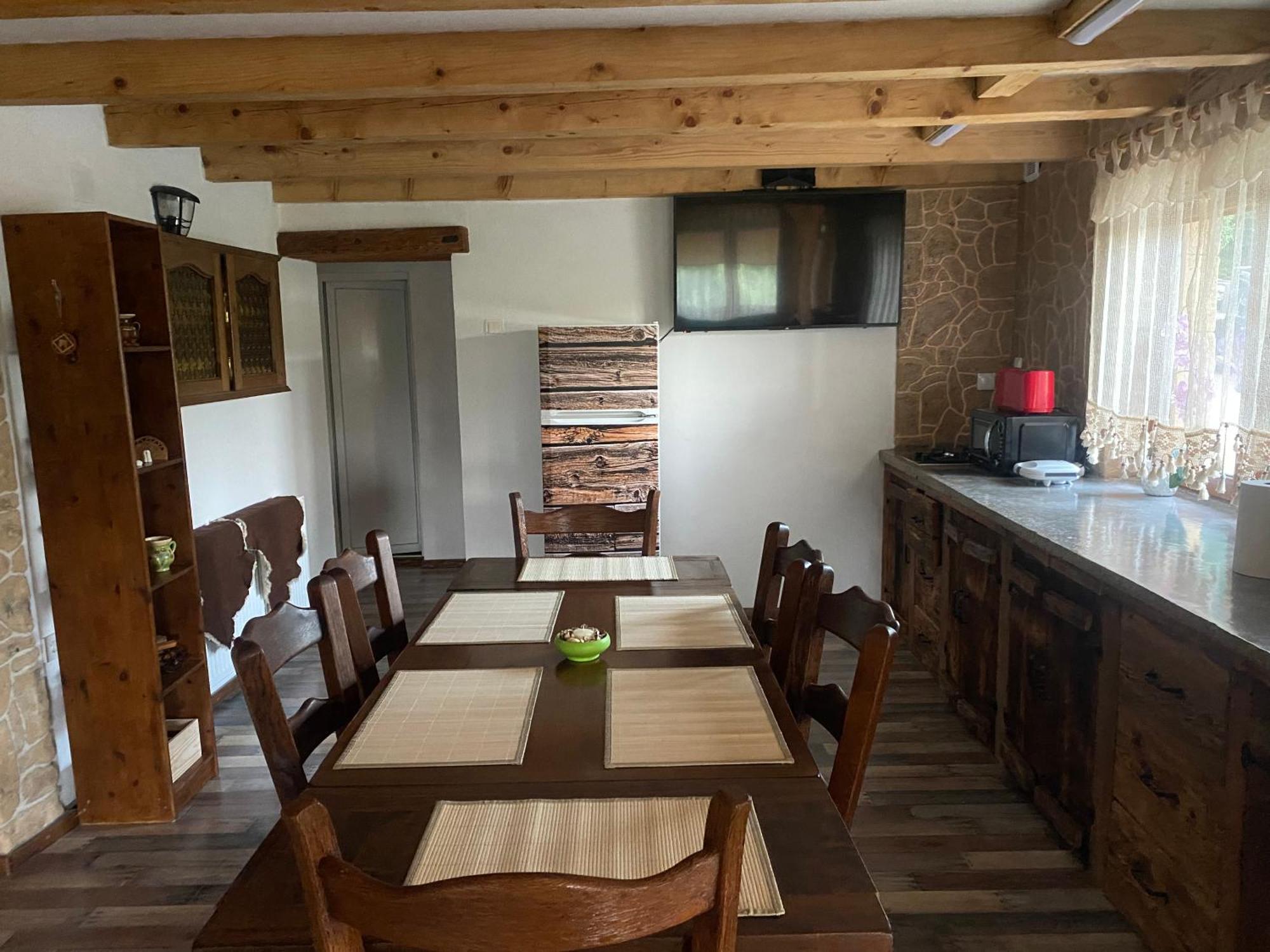 Casa Cu Sindrila Villa Vălenii de Munte Kültér fotó