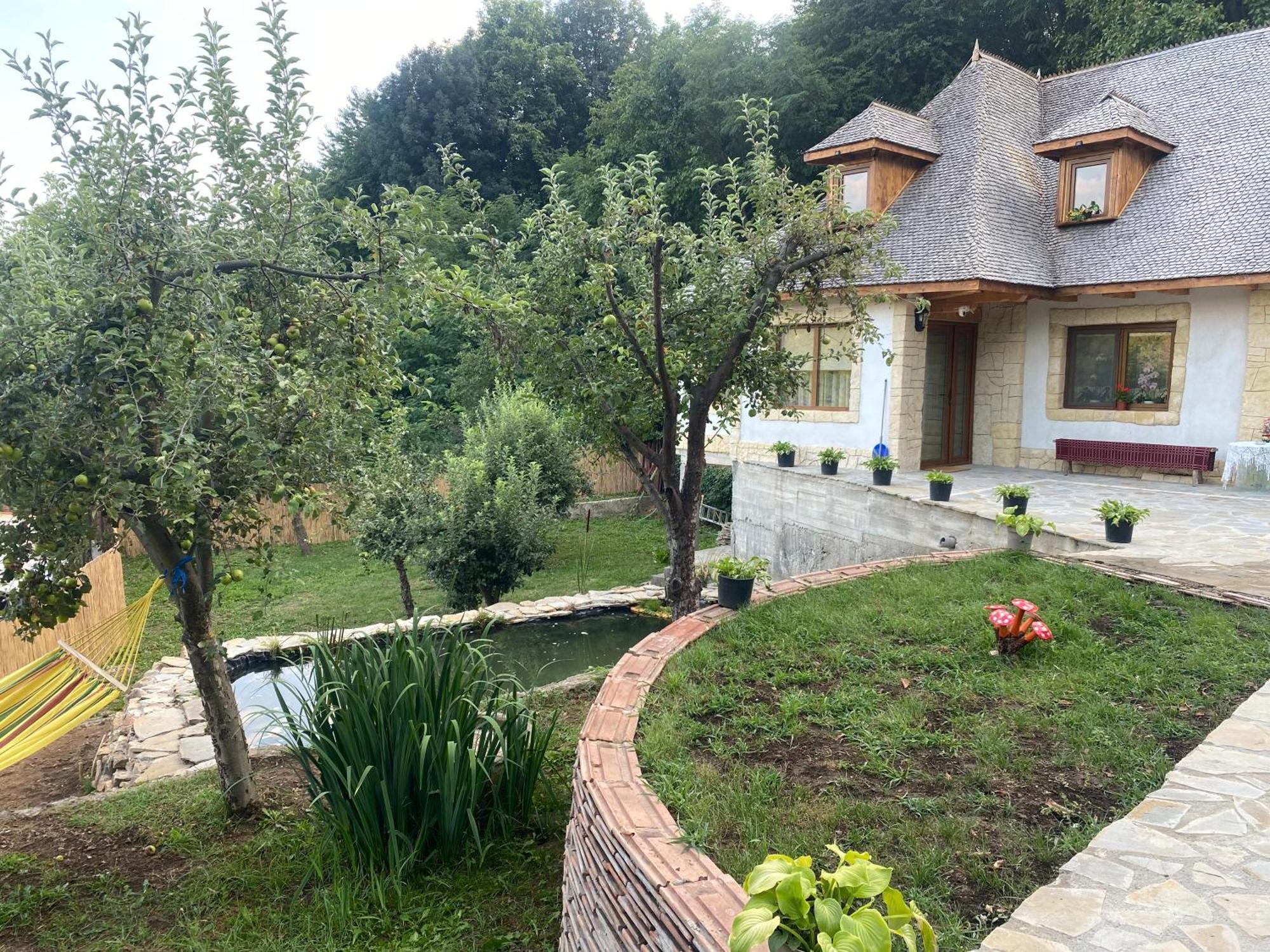 Casa Cu Sindrila Villa Vălenii de Munte Kültér fotó